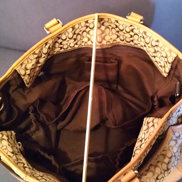 Coach Signature Diaper or Tote Bag No. J1176-F77156 - Picture 6 of 12